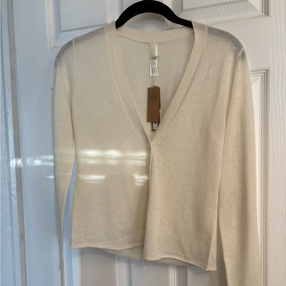SKIMS Featherweight Cashmere Cardigan Ecru Size Large NWT $198 - Picture 5 of 8